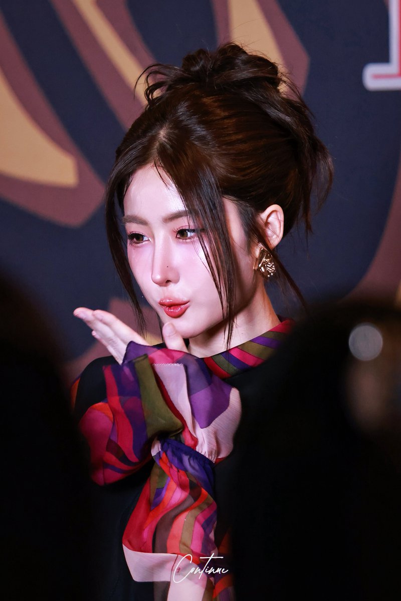 😘😘😘

#YokoApasra 
#โยโกะอาภัสรา
<a href="/Yoko_apasra/">Apasra</a>