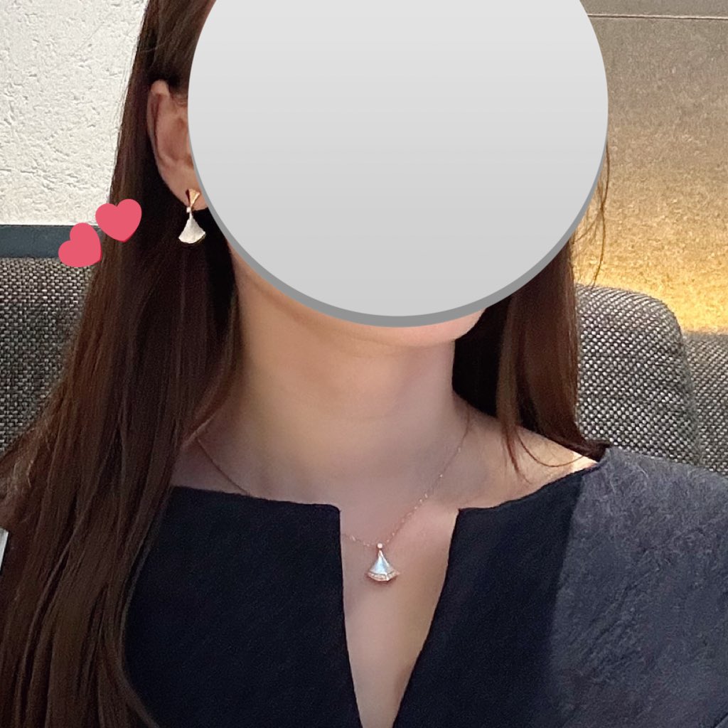 nap_vlog_'s tweet image. 結婚記念日のコーデ💕laubeblancの名品、Keyneck Jacquard Dressにディーヴァを合わせました！
やっぱりL’AUBEのお洋服とディーヴァは世界観が近くて相性が良い気がする🪽