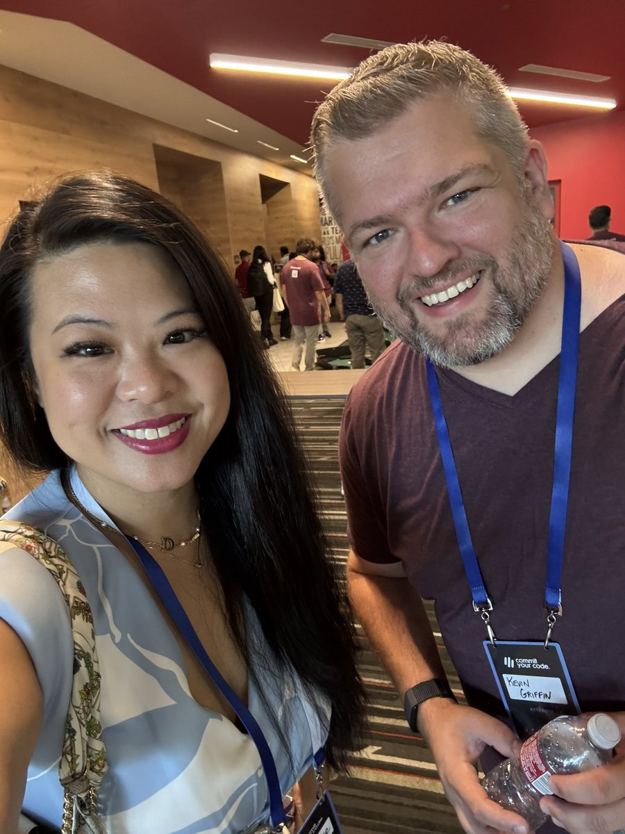 ladyleet's tweet image. Literally loved #commityourcode and seeing friends!
It’s so great to see what you’ve built @DThompsonDev! @marktechson @therealdanvega @1kevgriff @nickytonline
#cyc25 @CommitYourCode #cyc