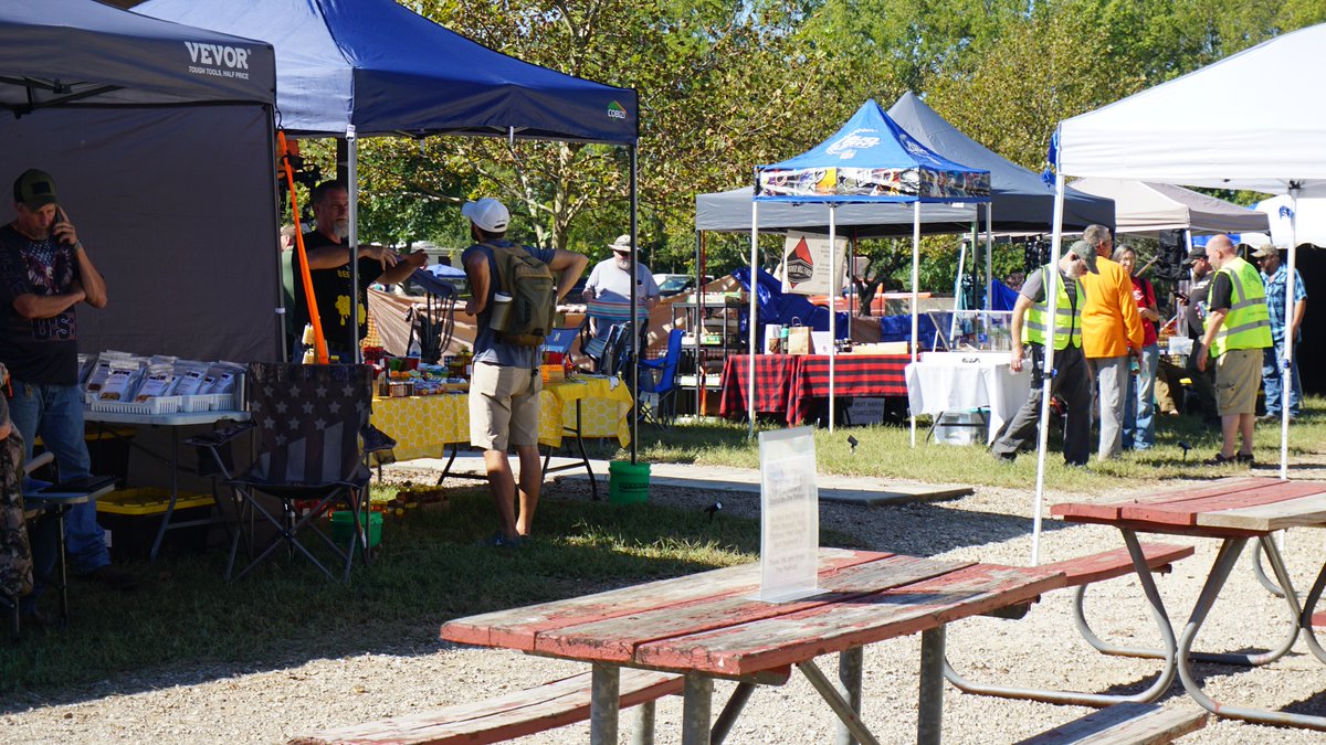 Small businesses, homesteaders, and vendors brought so much heart to  this year’s festival. Thank you for sharing your skills &amp; goods with  the community! 🌱
#Homestead #Preparing #Survival #Midwest #tacos