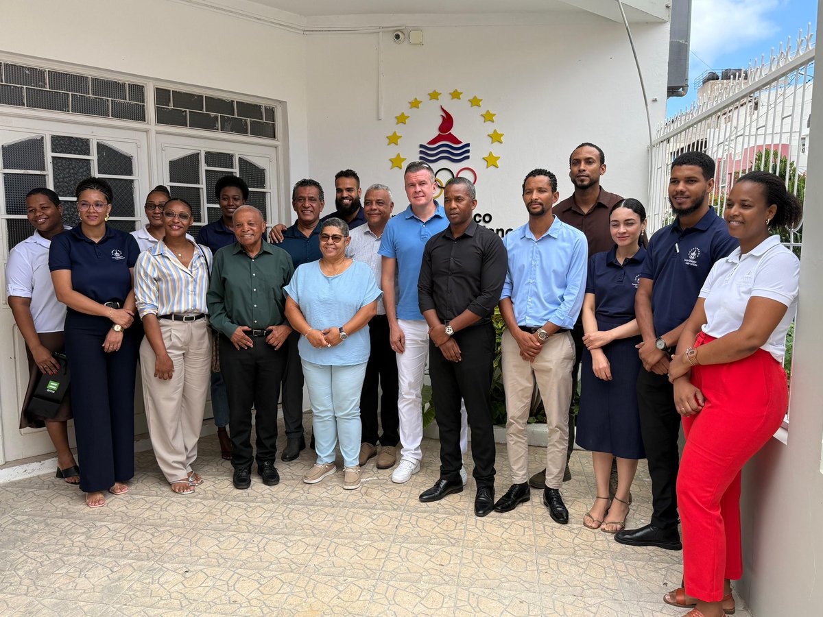 We continue our visit in Cabo Verde with meetings with the National Olympic Committee and the National Paralympic Committee.
🤝 Together with Filomena Fortes, President of the <a href="/ComiteOlimpCV/">Comité Olímpico Cabo-verdiano</a> and <a href="/wada_ama/">WADA</a> Foundation Board Member, and Rodrigo Bejarano, President of the NPC, and