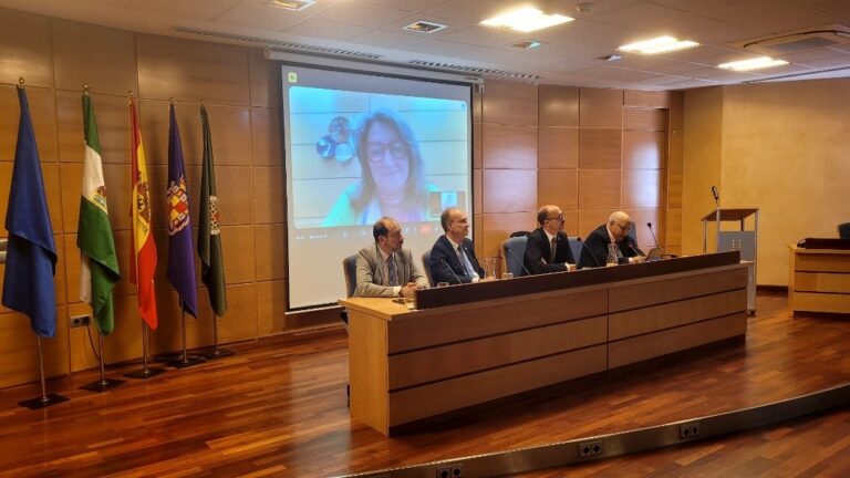 🎓 The <a href="/ujaen/">Universidad de Jaén</a> has launched the 22nd University Expert Course in Virgin Olive Oil Tasting, with the support of the <a href="/iocolivenews/">Olive News</a> 
A global benchmark in training and sensory analysis of EVOO.
More info👉 internationaloliveoil.org/launch-of-the-…