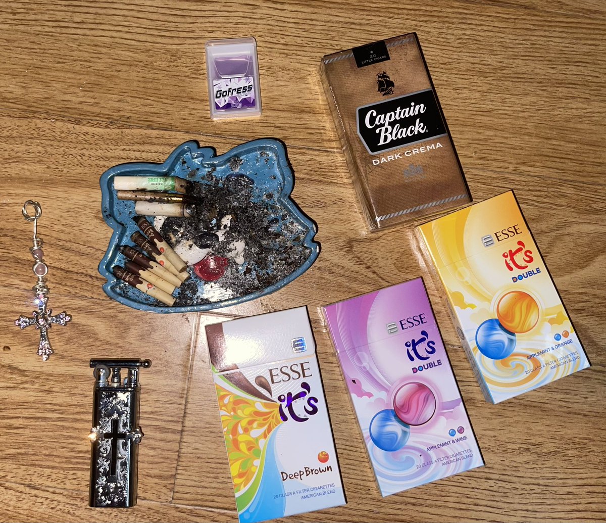 Nanh bao bao 🐼 tweet media