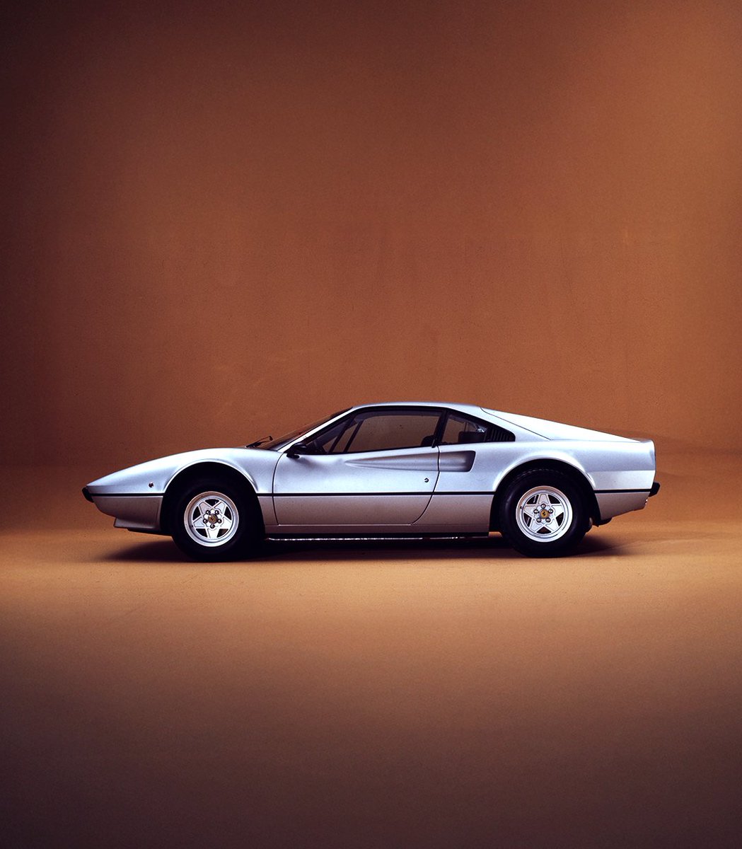 MuseiFerrari's tweet photo. Light. Fast. Iconic ✨
Did you know that the #Ferrari308GTB, which will turn 50 in October, was initially built with a fibreglass body?
#Ferrari https://t.co/bUvnvxmqqW