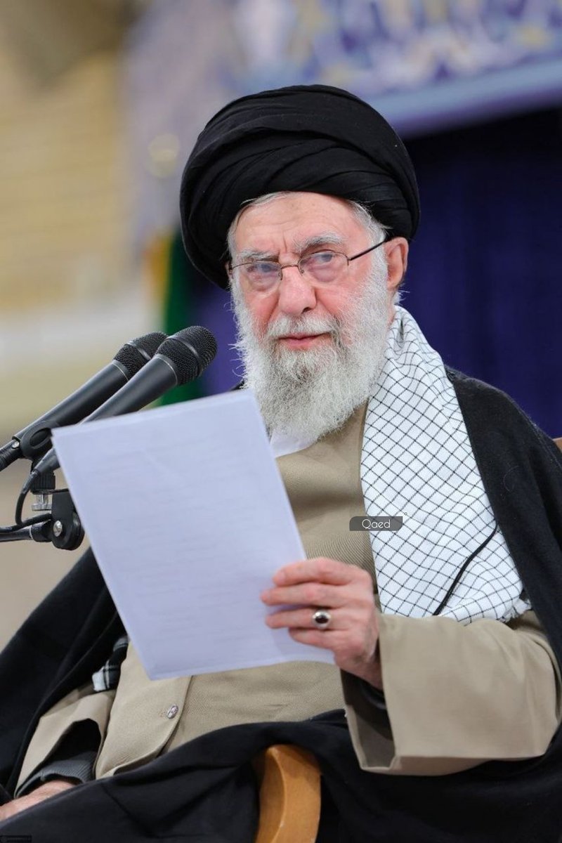 Qaed_ed's tweet photo. رهبر انقلاب:
خیلی از مشکلات داخل کشور ما ناشی از نبودنِ صفت #راستگویی است؛ راستگویی یعنی چه؟، یعنی شما حرفی را که میزنید، مطابق با واقع باشد، فضای مجازی را ملاحظه کنید که بر اثر حرف، شایعه، دروغ، تهمت و نسبت بدون واقعیت، یک فضای دروغ در کشور به وجود می‌آید؛ این‌ها اشکال است. https://t.co/MJ00F3Ky2e
