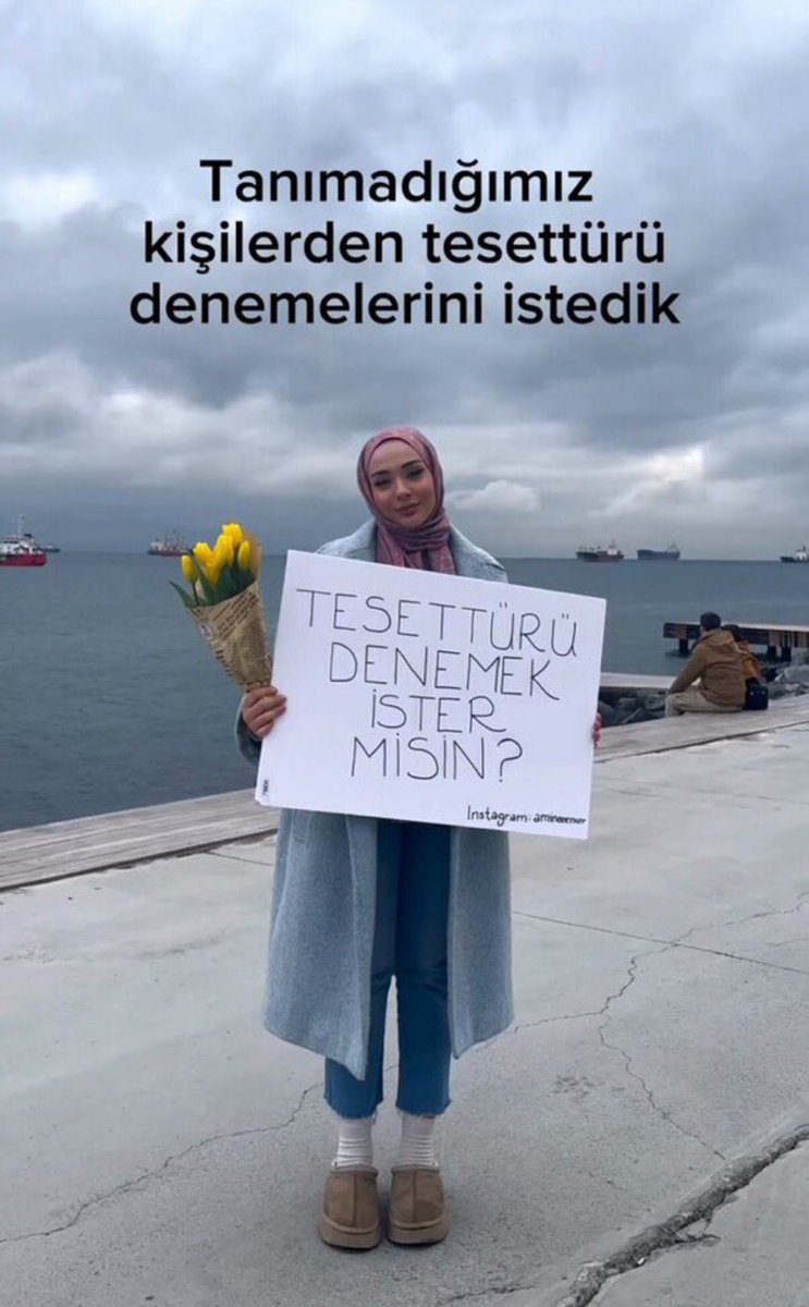 "Başını açmak ister misin?" pankartı taşısaydık nasıl olurdu?
