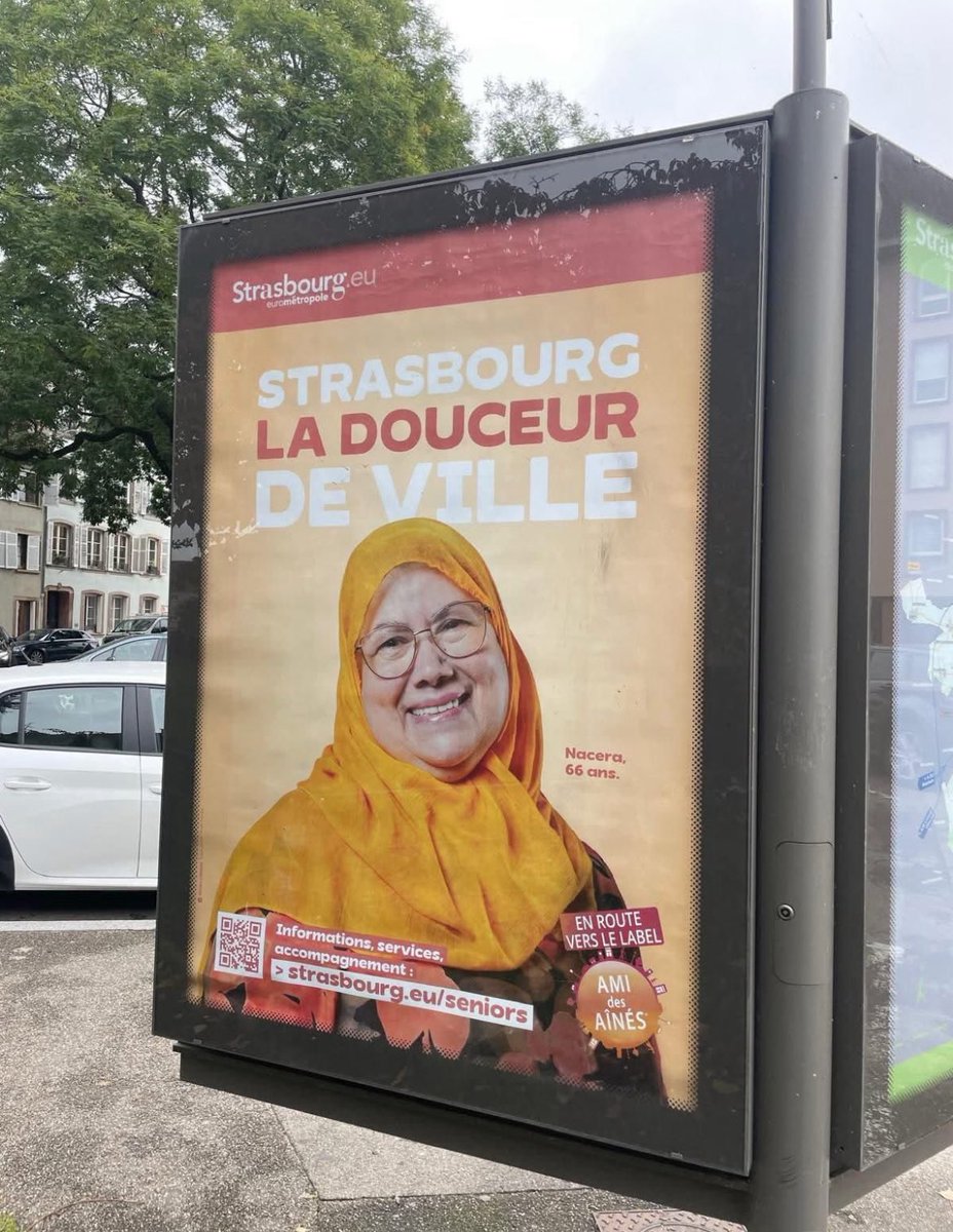 PhilippeMurer's tweet photo. À gauche, l’affiche d’une femme voilée pour symboliser les femmes à Strasbourg est acceptée.
À droite, l’affiche du film « Sacré Cœur » est interdite par la RATP/SNCF.
✅Dans notre pays aux racines chrétiennes, représenter un symbole de l’islam est autorisé,
représenter la religion chrétienne est interdit.