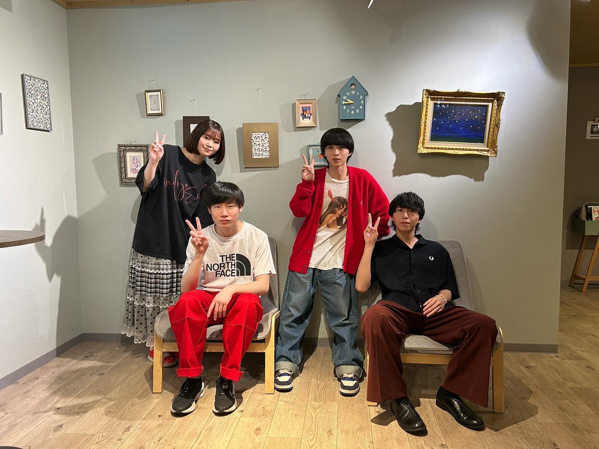 遅ればせながら！！
2025.09.26(Fri)PLANTにて

Lighthouse

ありがとうございました！色んなPOPが鳴り響く夜でした！
新曲「消極的ハートビート」曲名も決まったのでぜひまた遊びに来てください！❤️

皆様ありがとうございました！✨️