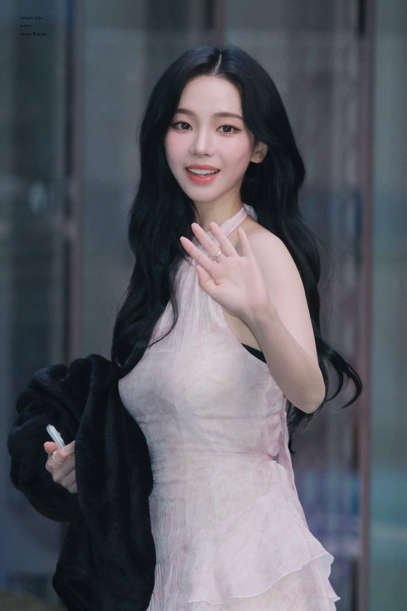 notes0411's tweet image. notes183｜250930

#카리나 #Karina #カリナ #에스파 #aespa