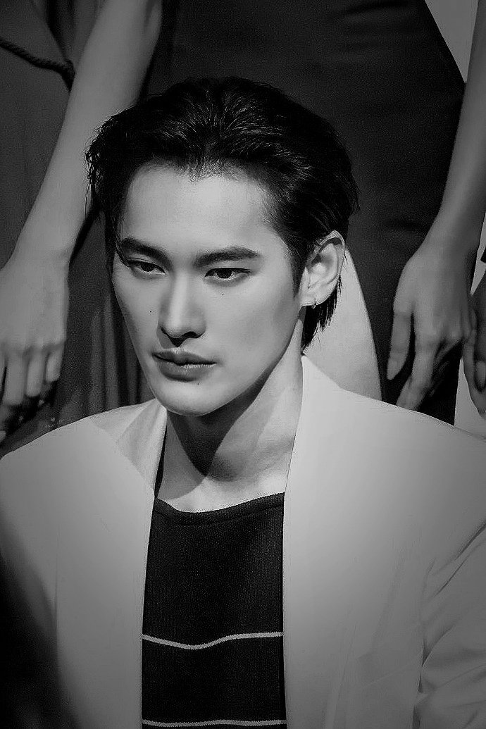 BIFWปีที่แล้วลุคโมเดลขนาดนี้
ปีนี้ขอคุณเก้ามาเดินงาน BIFW2025อีกได้มั้ยค๊าาาาา 😳🫠
#SiamParagonBIFW2025 #BIFW2025 #number_9th