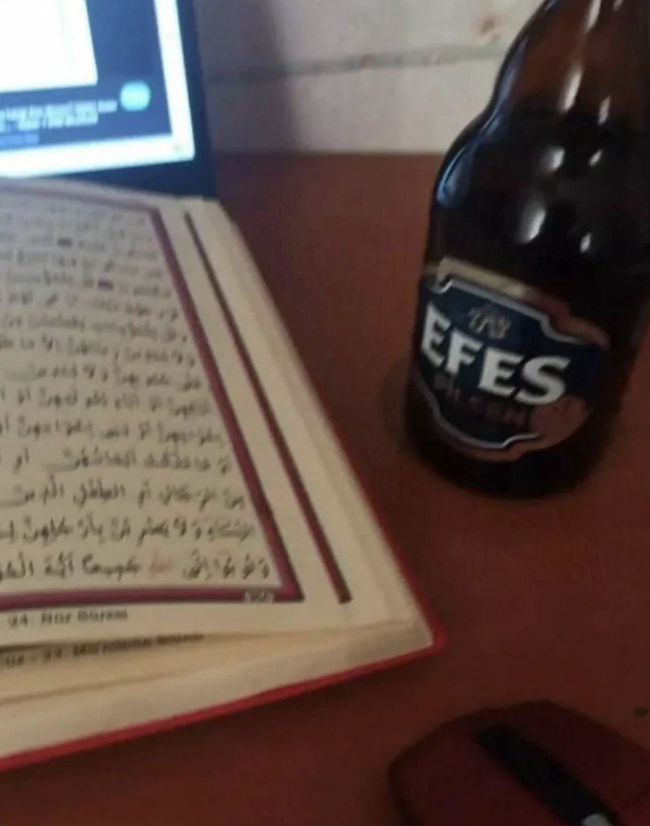 birkanaksoys's tweet photo. Hayırlı salılar. https://t.co/1dEIn29yhr