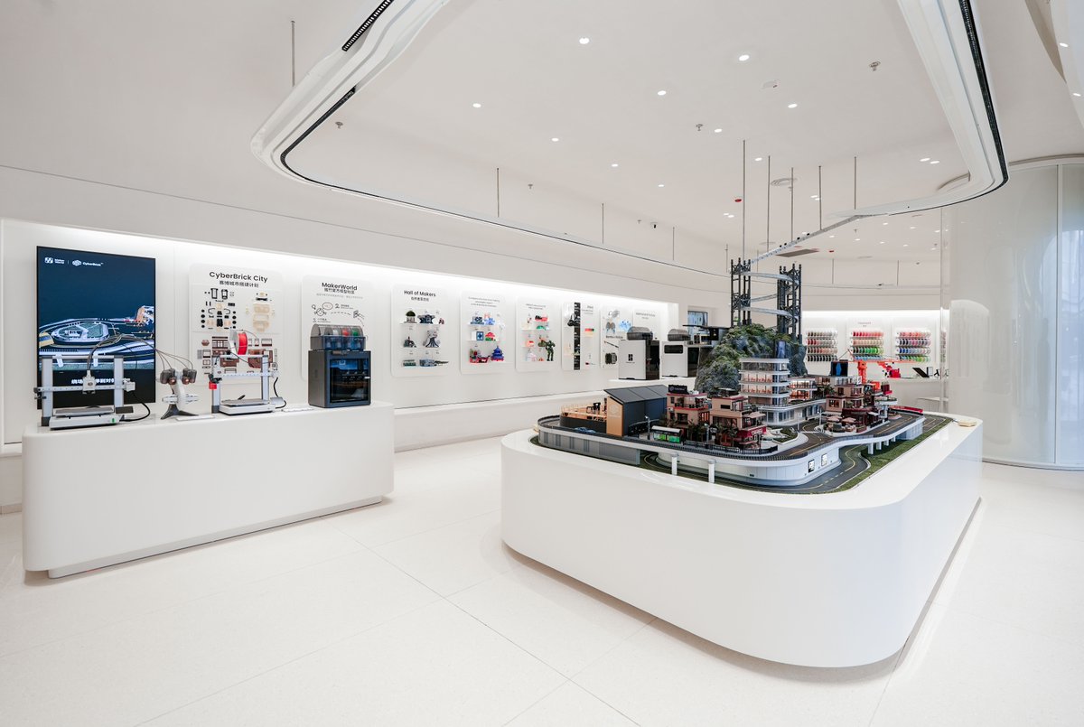 BambulabGlobal's tweet image. 🎉 Big news!

Today, we officially opened the doors to our very first Bambu Lab retail store.

A space where anyone can experience our printers up close, explore materials, and get inspired by what’s possible with 3D printing. This is just the beginning — and we can’t wait to…