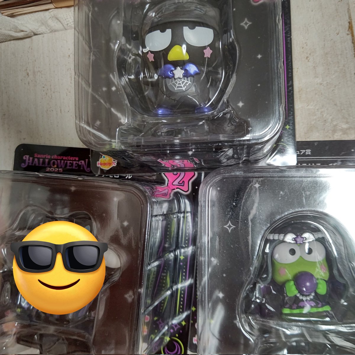rinrin0043's tweet photo. 【交換】サンリオ サンリオキャラクターズ ハロウィン くじ HAPPYくじ ハッピーくじ

譲)フィギュア
けろけろけろっぴ　けろっぴ
バッドばつ丸 ばつ丸くん

求)アクリルチャーム  タキシードサム
トートバッグ  シナモロール、クロミ
スマホストラップ ハローキテイ

郵送or広島市内手渡しにて https://t.co/Py8k34uujq