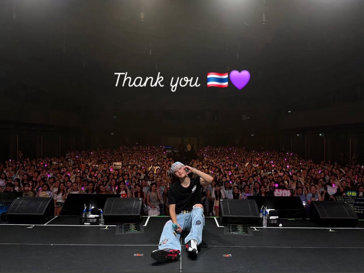 Sanha_TH's tweet photo. ที่ลืมไม่ได้และขาดไม่ได้เลยก็ต้องทีมผู้จัด @SPACEENT SPACE ENTERTAINMENT ✨
ขอบคุณที่พาซานฮามาประเทศไทย
ขอบคุณที่ทำให้เกิดงาน
“𝟮𝟬𝟮𝟱 𝙔𝙊𝙊𝙉 𝙎𝘼𝙉-𝙃𝘼 𝙁𝘼𝙉𝘾𝙊𝙉 [𝙋𝙍𝙄𝙎𝙈 : 𝙛𝙧𝙤𝙢 𝙔 𝙩𝙤 𝘼] 𝙞𝙣 𝘽𝙖𝙣𝙜𝙠𝙤𝙠"
ขอบคุณที่คอยช่วยประสานงานกับทางทีมแอดมิน Sanha Thailand ทำให้แฟนโปรเจกต์ออกมาประสบความสำเร็จ
ขอชื่นชม��ั้งแต่ระบบการจัดการภายในงาน ที่จัดการทุกอย่างออกมาอย่างมืออาชีพ ระบบแสงสีเสียงอลังการ ขอบคุณที่เชิญดีเจนุ้ยมาเป็น MC ให้ซานฮาอีกครั้ง สร้างบรรยากาศความสนุกสนานเข้ากับซานฮาได้เป็นอย่างดี ขอบคุณที่เชิญล่ามที่เก่งและแปลได้สมูธเข้าถึงอารมณ์ของซานฮา เสียงหล่อ เสียงนุ่ม แปลครบได้อรรถรส ขอบคุณสตาฟน่ารักและสุภาพกับอโรฮ่ามาก และขอบคุณที่ดูแลซานฮาเป็นอย่างดี���ี่สุด ขอบคุณที่เหนื่อยมาตลอด 
ทุกสิ่งทุกอย่างที่ผู้จัดและทีมงานทุ่มเทมาตลอด พวกเราและอโรฮ่ารับรู้ถึงความตั้งใจทั้งหมด พวกเราขอขอบคุณจากใจ 
ขอให้เป็นที่รักของศิลปินและแฟนคลับแบบนี้ต่อไปอีกนานๆ เลยนะคะ 💜 

#SPACEENTERTAINMENT 
#YOONSANHA #SANHA
#ซานฮา #ยุนซานฮา
#윤산하 #산하
#아스트로 #ASTRO
#PRISMfromYtoA_Bangkok
#SANHATHAILANDPROJECT2025_FANCON