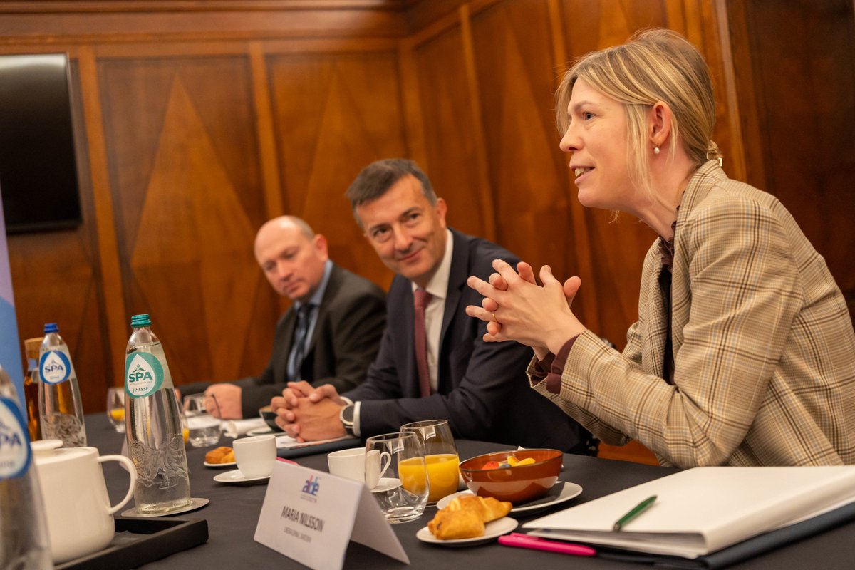 This morning, liberals in charge of research and education 📚 met for a discussion ahead of #COMPET <a href="/EUCouncil/">EU Council</a>, chaired by our Vice-President <a href="/RikDaems/">Rik Daems</a>.

On the agenda? Our shared priorities for the next Horizon Europe programme and using research and innovation to further our