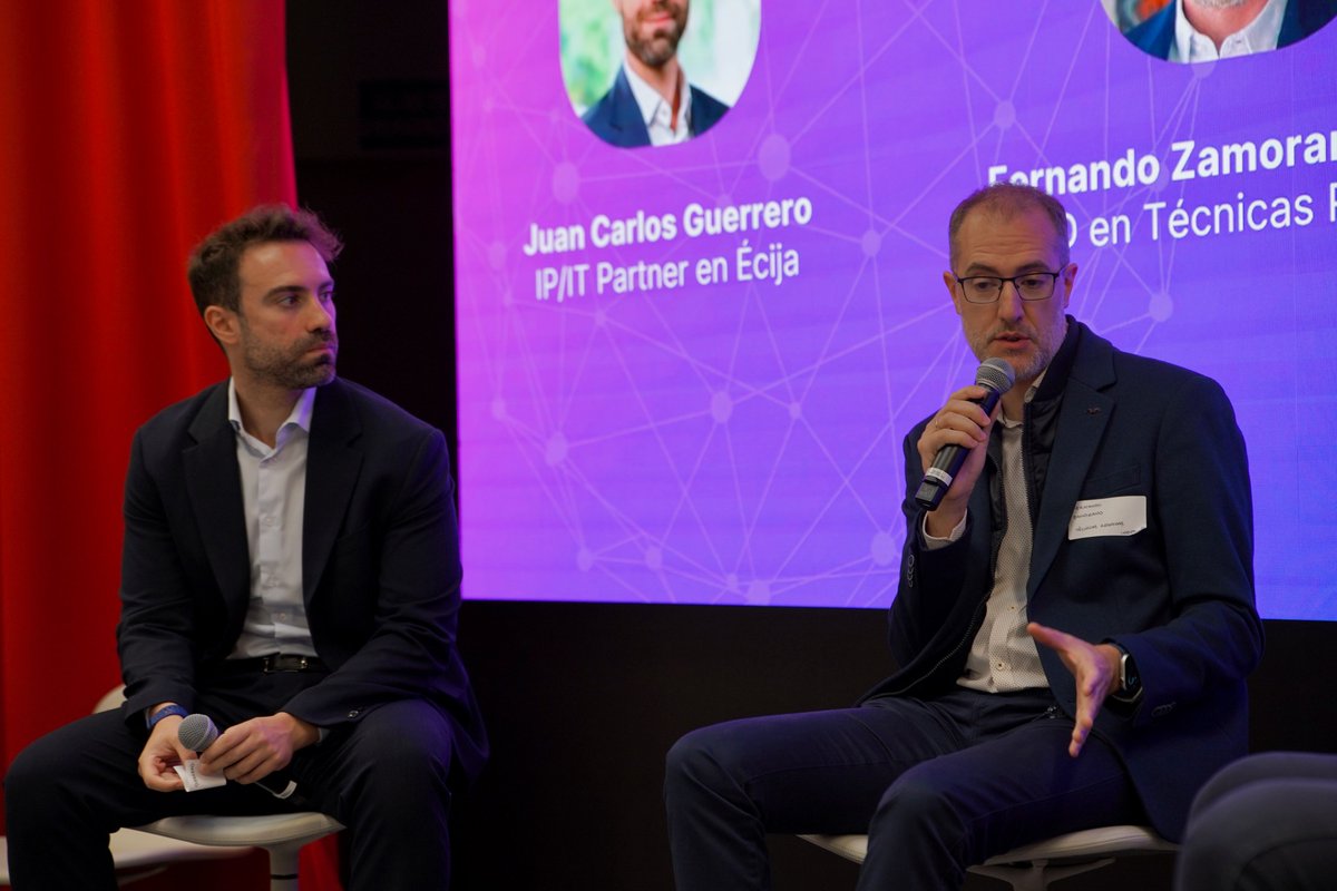 IndesiaOrg's tweet photo. 🔎 Ayer en @IndesiaOrg celebramos una jornada inspiradora en Digitaliza Madrid, destacando el trabajo en nuestras 6 Mesas de colaboración.

🗣️ Gracias a ponentes y socios por compartir retos, casos de éxito y visión sobre el futuro del dato y la #IA en la industria. 💡 https://t.co/l3AxNjbXU5