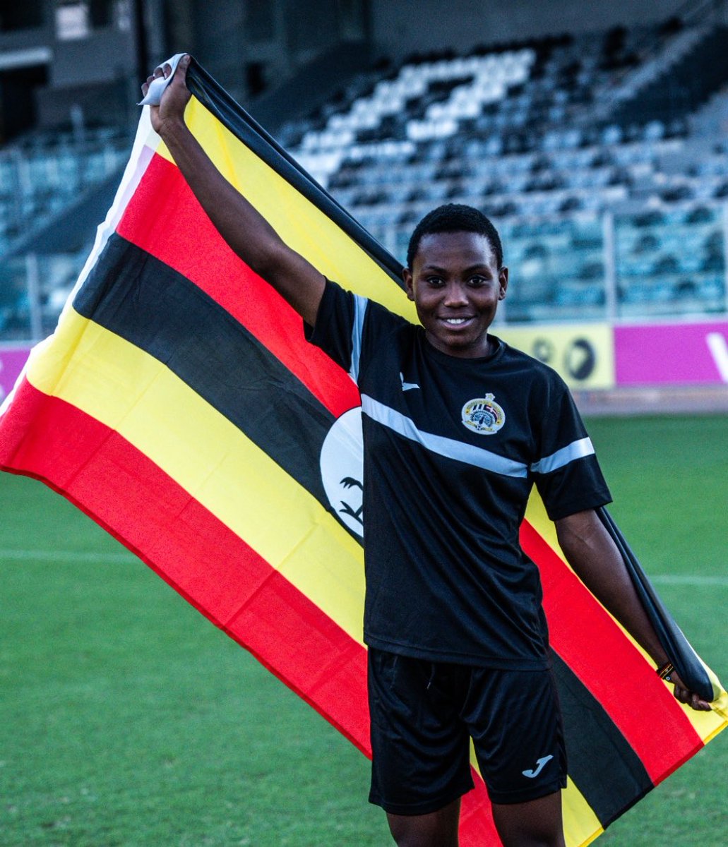 RRamtrile's tweet image. 🚨And Boom🚨
⚫⚪✍️🇲🇹Hibernians FC Women has officially announced the signing of Ugandan forward 🇺🇬Sylvia Kabene
#HiberniansFC #HiberniansFCWomen