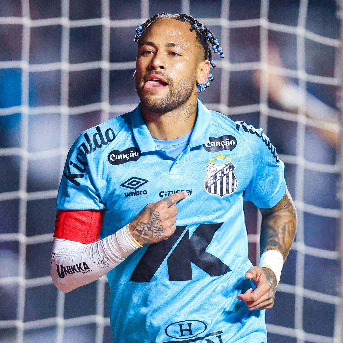 Footballtweet's tweet photo. 😏 There's something suspicious going on with Neymar's absences over the years: 

📅 2015 – Sister’s birthday – suspended 🚫
📅2016 – Sister’s birthday – suspended 🚫
📅 2017 – Sister’s birthday – injured 🤕
📅 2018 – Sister’s birthday – injured 🤕
📅 2019 – Sister’s birthday – injured 🤕
📅 2020 – New Year’s Eve – injured 🤕
📅 2021 – Sister’s birthday – injured 🤕
📅 2022 – New Year’s Eve – suspended 🚫
📅 2023 – Carnival/sister’s birthday/Neymar’s cruise/New Year’s Eve – injured 🤕
📅 2024 – Carnival/sister’s birthday/New Year’s Eve – injured 🤕
📅 2025 – Carnival/sister’s birthday – injured 🤕
📅 2025 – Son’s birthday – suspended 🚫