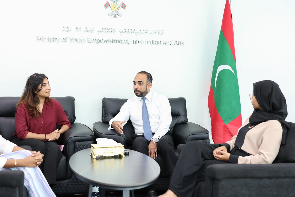 Today, Minister Ibrahim Waheed (Asward) and the Presidential Youth Advisory Board met with the Youth Policy Advisory Group (NGO) to discuss collaboration on the National Youth Policy.