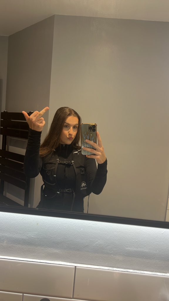 LaylaGodde18055's tweet photo. You will OBAY! Let me drain your wallets little piggies! 🐽   Have you come to play 🥵

https://t.co/rGx49KPTnP https://t.co/YiGkYlHTp5