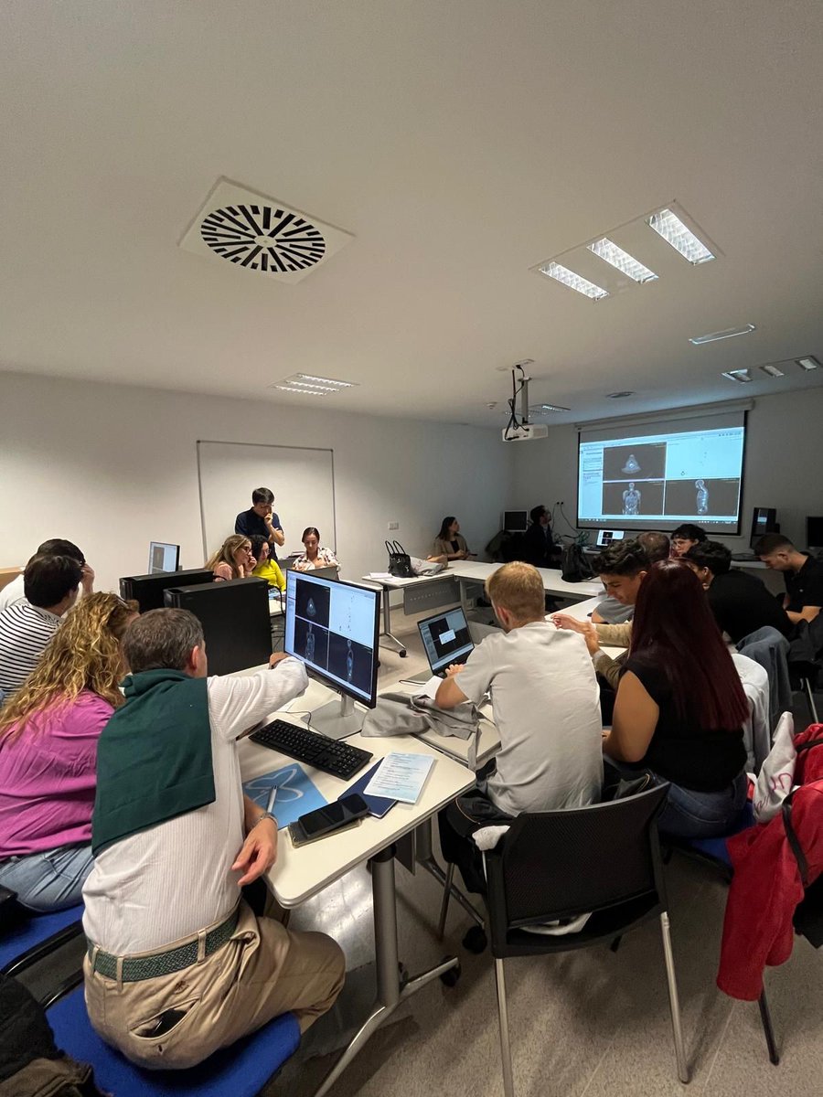 🇪🇸 We took part these past few days in the Dosimetry Workshop with 177Lu-PSMA using PLANET®Dose, in Therapeutic #NuclearMedicine. Many thanks to Radiaprot, S.L. for supporting the organization together with knowledgeable Spanish users! #theranostics