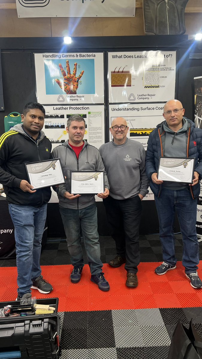 leatherrepairuk's tweet image. Why do some technicians earn repeat business while others get constant complaints? The difference is in how they’re trained. Are you trained for success?
#LeatherRepairPro #TrainWithTheBest #ClientTrust
