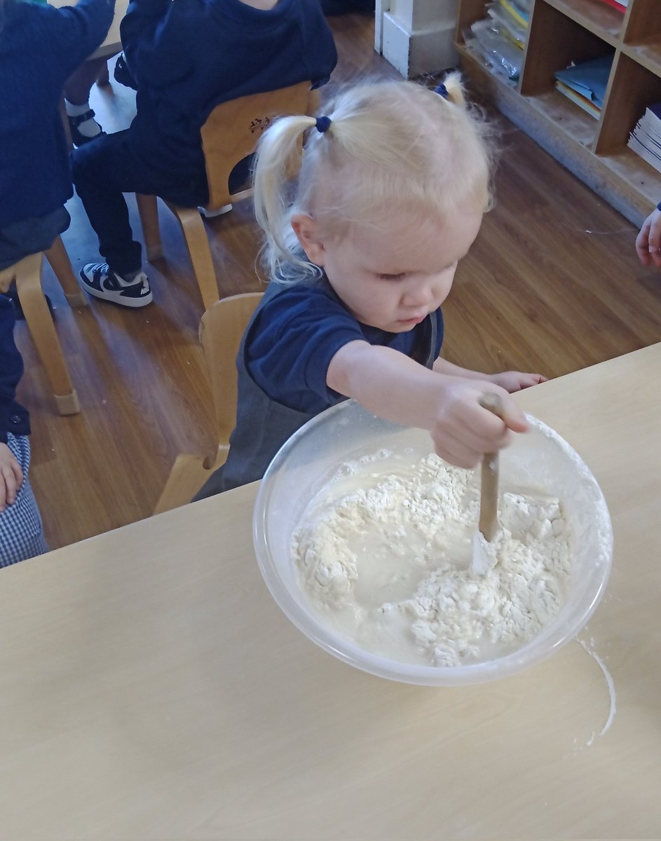 Mrs Davies tweet media