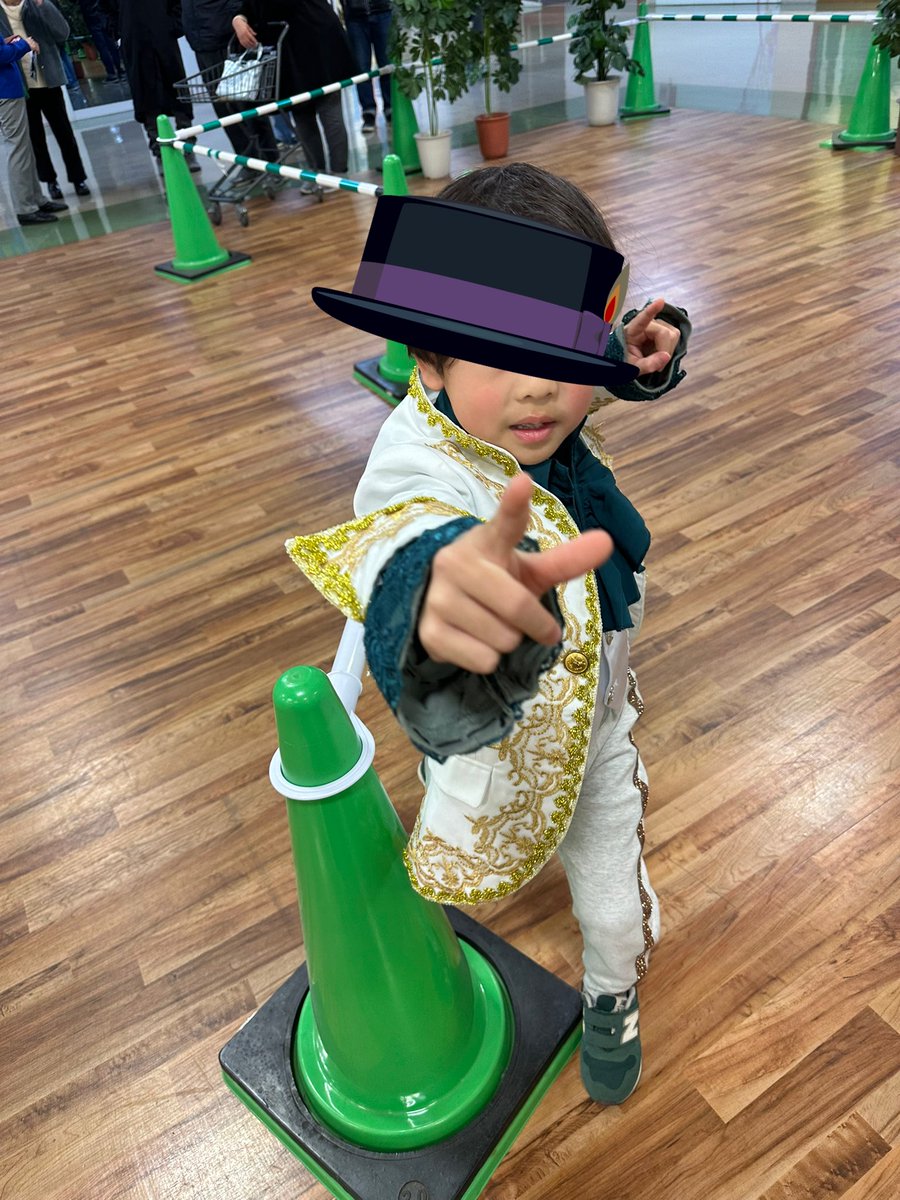 7221Nknk's tweet image. #うたコン 本日19時57分より‼️
#新浜レオン さん登場✨
いつも明るく元気な歌声届けてくれます🎤
小学生にも大人気😊
#FunFunFun は憂鬱な気分も吹っ飛びます‼️
#WAKIWAKIダンス で元気になりましょう✨