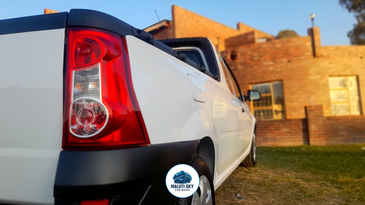 malutisky's tweet photo. What's better than a shiny car? Tell us about your favorite car wash experience in emojis only.🪣🧼🚘🫧 

📍 Location: Morija
#Malutiskycarwash #Morija #Carwash #carwaxing  #cars #cardetailing #carwash #detailing #cleanride #cardetailing #shine #cleancar #driveclean. #matsieng https://t.co/iZtqERIBRU