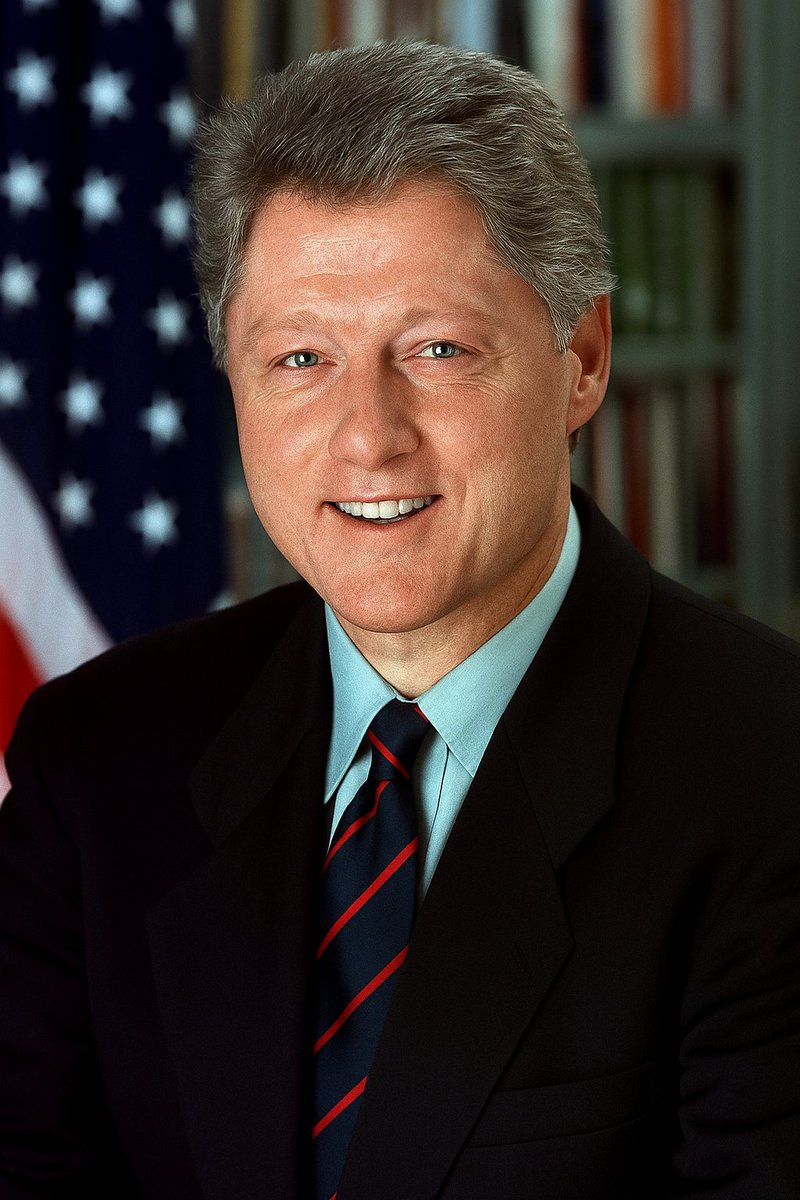 🚨 BREAKING: Bill Clinton earned $200,000 a year as President.
💰 Reported net worth before office: $1.5 Million
💰 Reported net worth today: $241.5 Million
👉 Do you think this should be investigated?
✅ YES
❎ NO