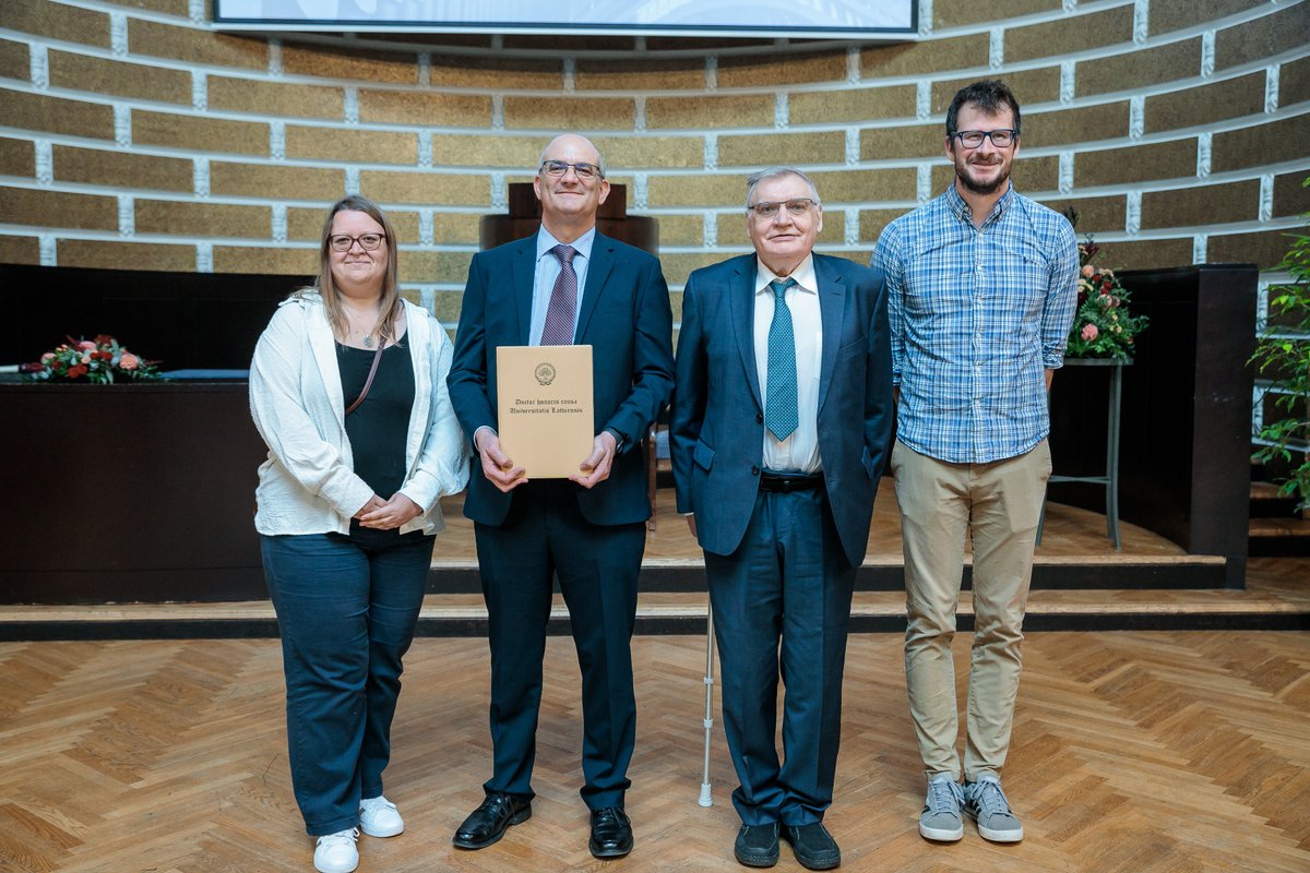 TRANSLATE tweet media