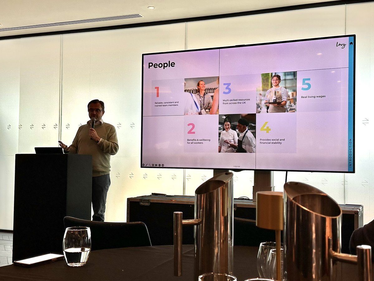 springboardCEO's tweet image. Fascinating @Arenanetworking session, with Jon Davies on how Levy is leading the way on sustainability &amp;amp; inspiring young people into hospitality careers, plus a behind the scenes tour of the incredible @SpursOfficial stadium