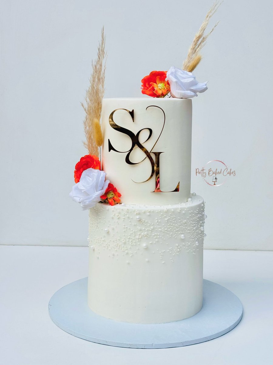 prettybakedcak's tweet photo. Wedding season 🤍🥰 https://t.co/UaXNSEH5d3