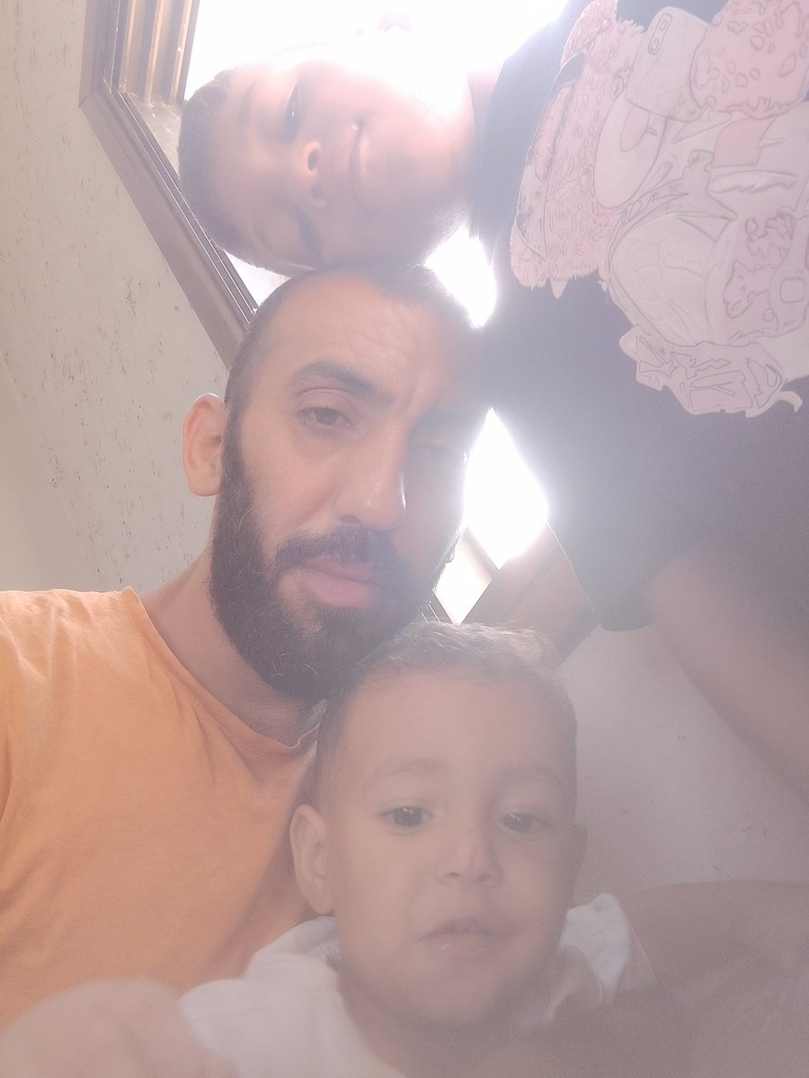 fa2008dy6's tweet photo. Save My Family 🙏 
Time is running out please help us 
We are dying of hunger in Gaza 
Don't ignore me please leave a dot
https://t.co/8E7o5QKj89 https://t.co/hn5edUrLiO