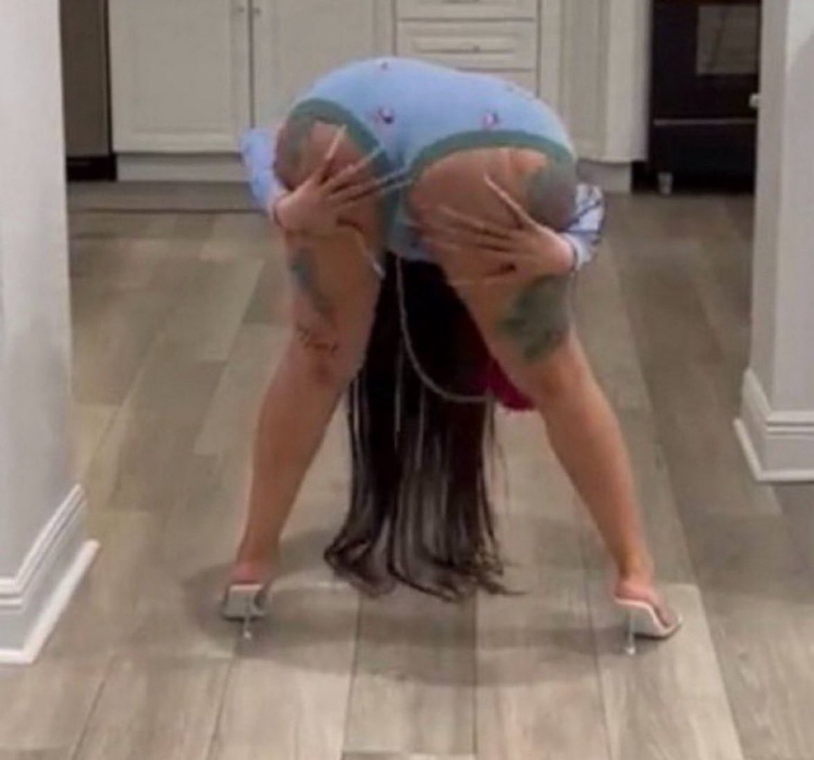 Nicki really said 🤭😁🤣