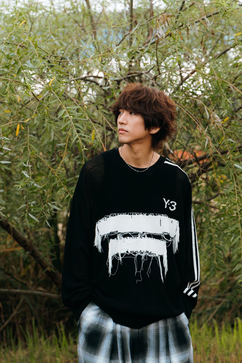 진짜 얼굴이 말이 안 되게 잘 생김