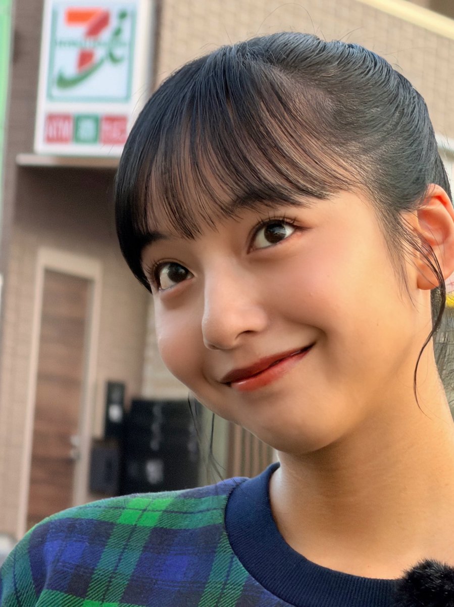 すず〜14日程度 遠くから8倍で撮ってこのくっきりさなの驚きで、わざわざ離れたとこ