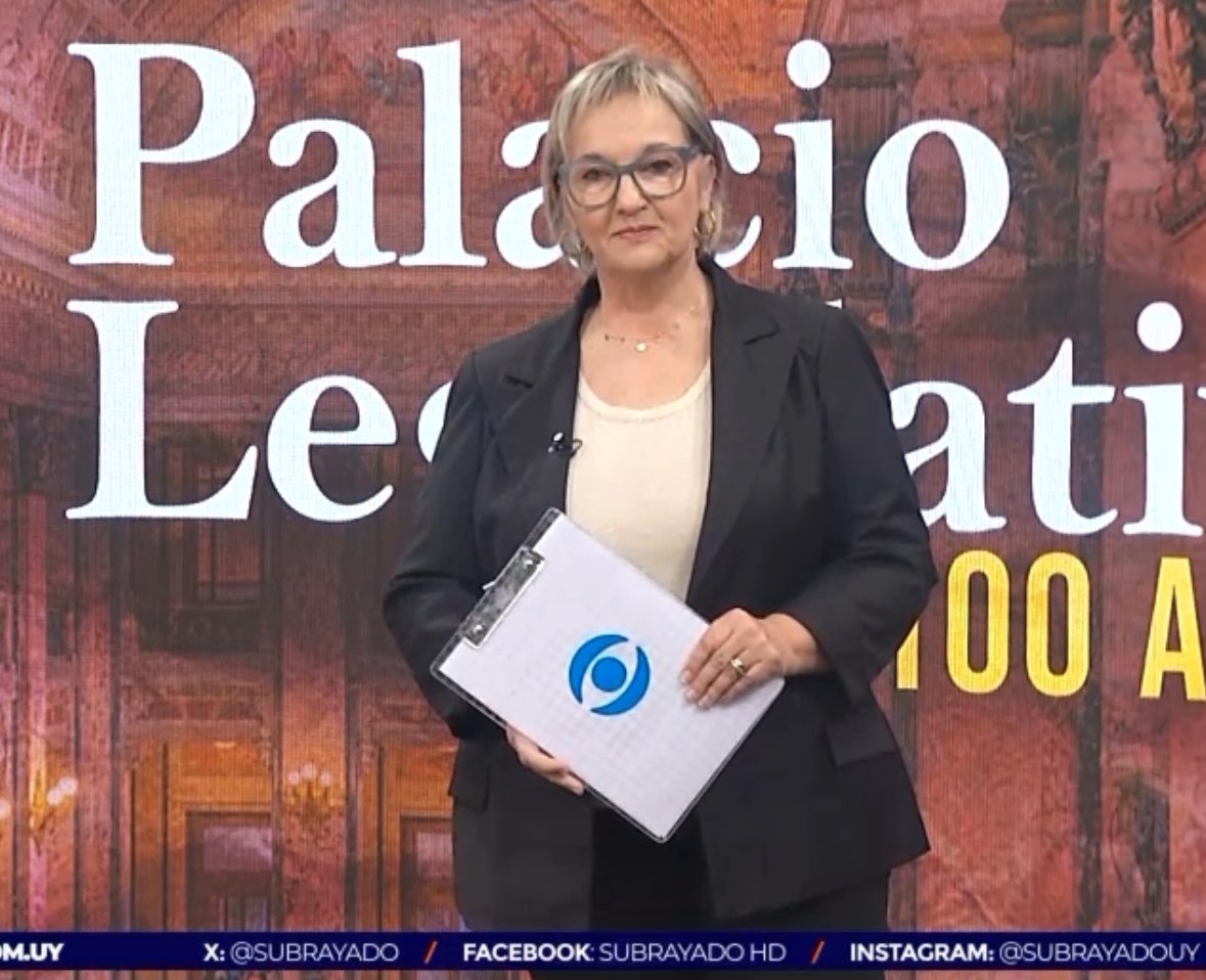 silgoicoechea's tweet photo. Tal cual enamorada mi sueño
no fue profundo y desde que me levanté las mariposas en la panza revolotean por doquier.Hoy es mi último día laboral en @Subrayado.
Me voy feliz, me llevo aprendizajes, crecimiento, experiencias y amigos; soy afortunada. Gracias a todas y todos . https://t.co/eXzTULU8Ll