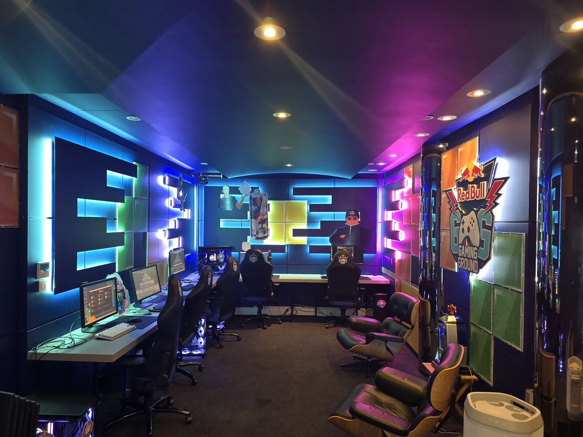 FlashNo47 tweet media