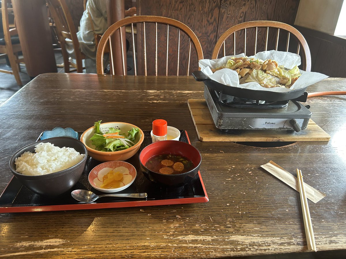bigthumb_616's tweet photo. 4ヶ月ぶりのキャンプを写真4枚で振り返るだけど、いつもの山にいつものように1人で訪れ、そして1人で父と過ごした時間を偲のんだ2日間でした。

#9月のキャンプを写真4枚で振り返る
#forenta
#ソロキャンプ
#ソロキャン
#焚き火
#鍛冶屋の頓珍漢
#ミガキ鉄板 https://t.co/rhWx0XAPr8