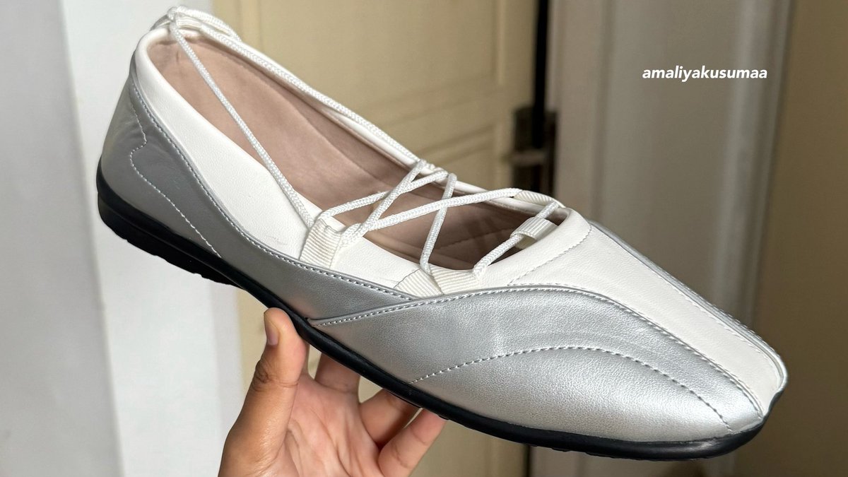 amaliyakusumaa's tweet photo. ballerina shoes i don't regret buying :

start only 103k👌🏻 https://t.co/fRunOMV426