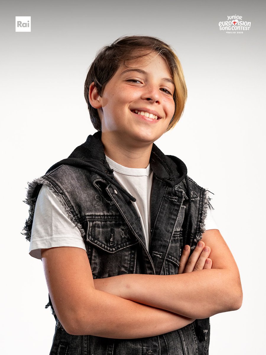 EurovisionRai's tweet image. Leonardo Giovannangeli, rivelazione dell’ultima edizione di The Voice Kids, è il giovane talento che rappresenterà l’Italia al Junior Eurovision Song Contest con il brano “Rockstar” 🇮🇹

See you in Tbilisi 💫
#JESC2025 #JESCIta @EurovisionJr