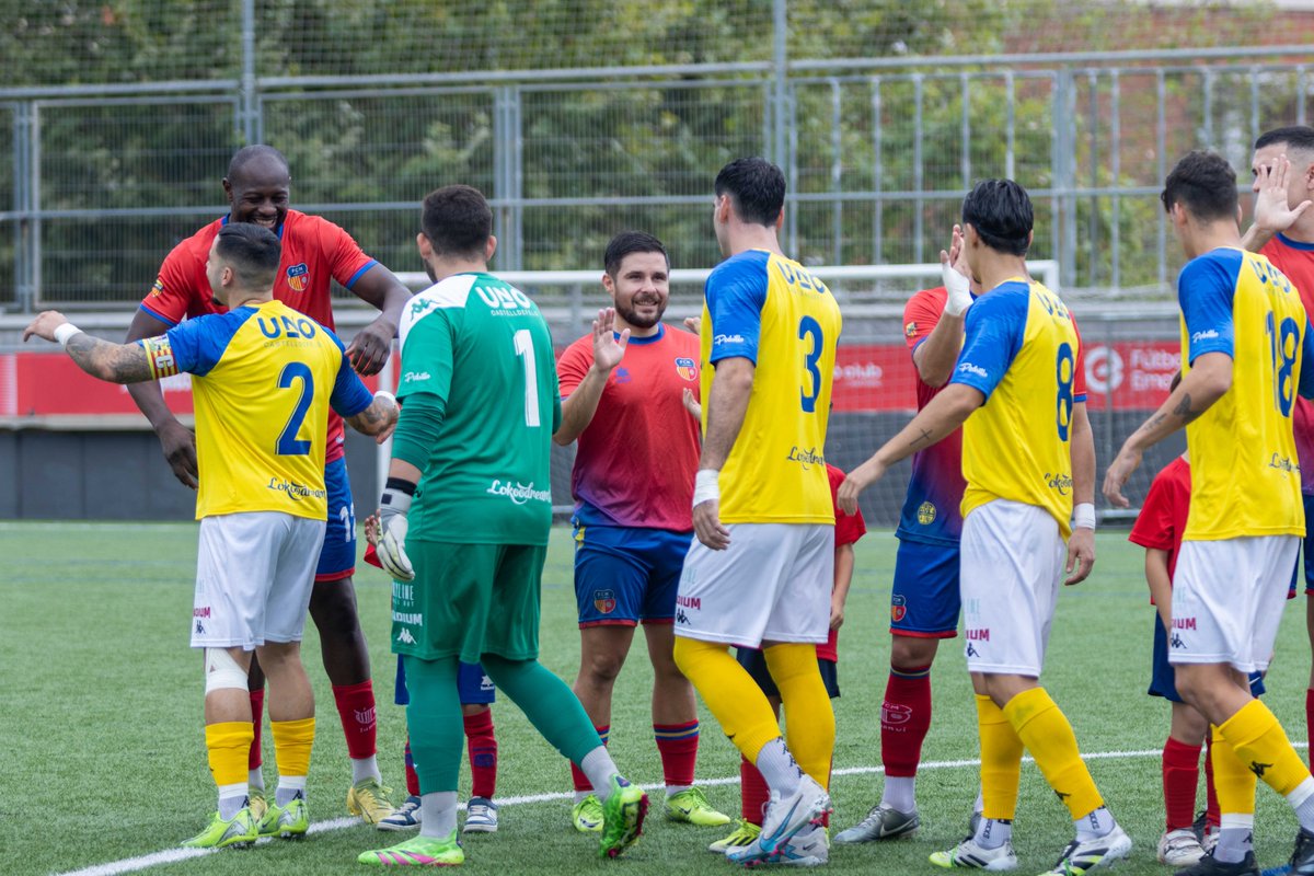 #PrimerEquipUEC | 🟡🔵

🔢 LES DADES de la j2 #LligaElit

🔗 Totes a tinyurl.com/32ju75xh

🖊️ El Castelldefels no començava una lliga empatant els 2 primers partits des de la temporada 18-19 (llavors vs <a href="/FundacioGrama/">Fundació Esportiva Grama</a> i també <a href="/martinenc/">FC Martinenc</a> a la #3div5)

#SomHiGrocs #2aLligaElit