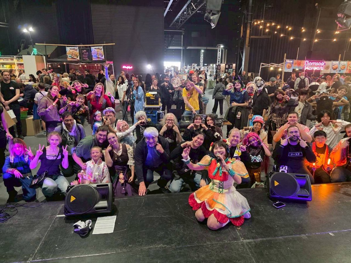 yura_burstgirl's tweet image. Day 2 of 『Tomofair』🥳🇳🇱🎤
Everyone who came to all five shows over the two days, and everyone I got to meet even just once—you&apos;re all amazing people🔥🔥
This time, I got to spend so much time talking with everyone from the Netherlands and learned so much about the country—it…