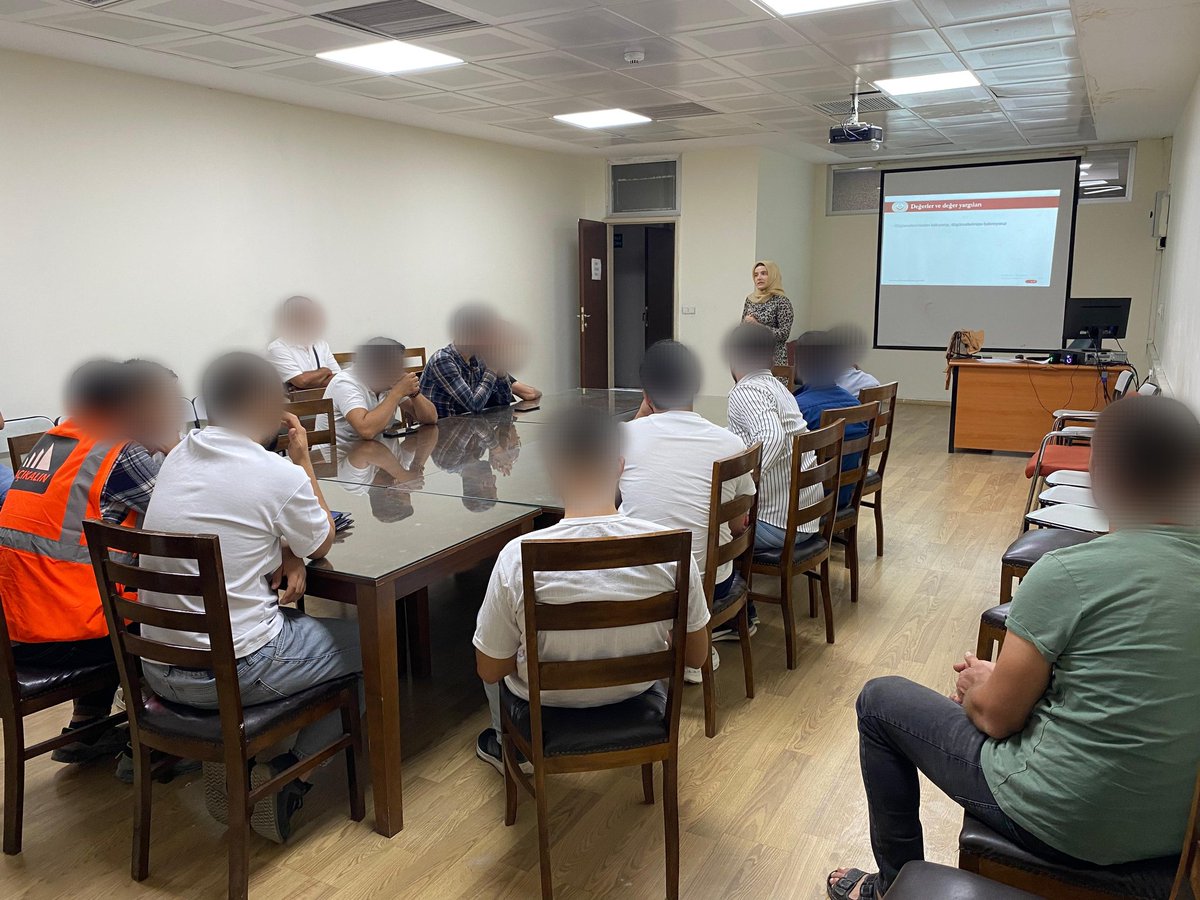 "1 Ekim Dünya Yaşlılar Günü" nedeniyle Kahramanmaraş Aile ve Sosyal Hizmetler İl Müdürlüğü Psikolojik Danışmanı ve müdürlüğümüz gönüllü çalışanı Derya KURTOĞLU tarafından "Yaşlılıkta Bireysel ve Toplumsal Yaşam" konulu müdürlüğümüzde seminer düzenlenmiştir.