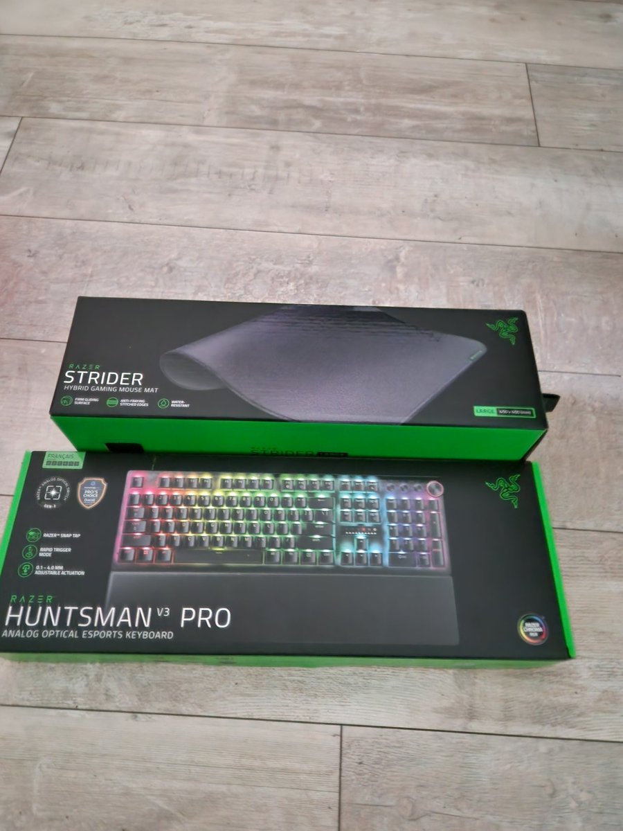 ES Newzera tweet media