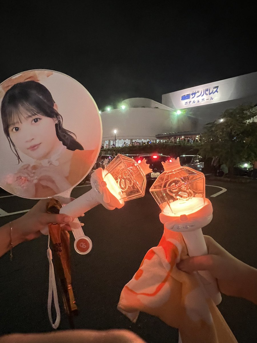 chaki1011m's tweet photo. 福岡、熊本
続けて行けて最高でした😭👏✨

#きゅーすと初全国ツアー https://t.co/CNQs7i6UJB