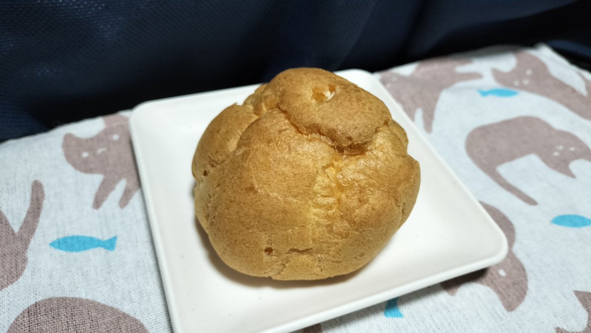 shade1778's tweet image. 今日の心の栄養Ψ( &apos;ч&apos; ☆)
こってりなの食べたあとは甘いのさらに美味しいー(*´ч`*)
マミー風味の方が好み😋

  #ファミマ #森永マミー風味  #森永れん乳風味