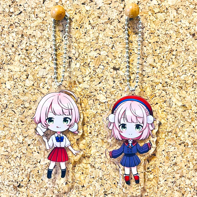 しぐれうい先生の アクリルスタンドキーホルダー 実物こんな感じです ちょっとあまりにも可愛すぎる出来となっております #ホロクル10th