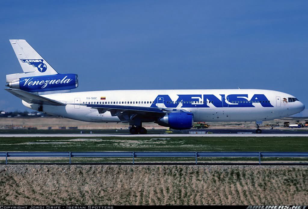 n194at's tweet image. AVENSA 
Douglas DC-10-30 YV-50C Line#156
April 4, 1999
MAD/LEMD Madrid Barajas Airport
Photo Credit Jordi Grife 
#AvGeek #Aviation #Airline #AvGeeks #Douglas #DC10 #MAD #Madrid #AVENSA